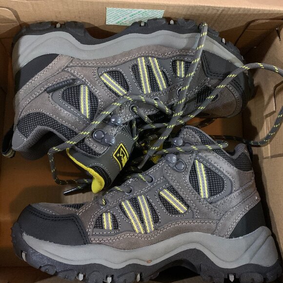 BOY'S HIKING BOOT - Picture 1 of 5